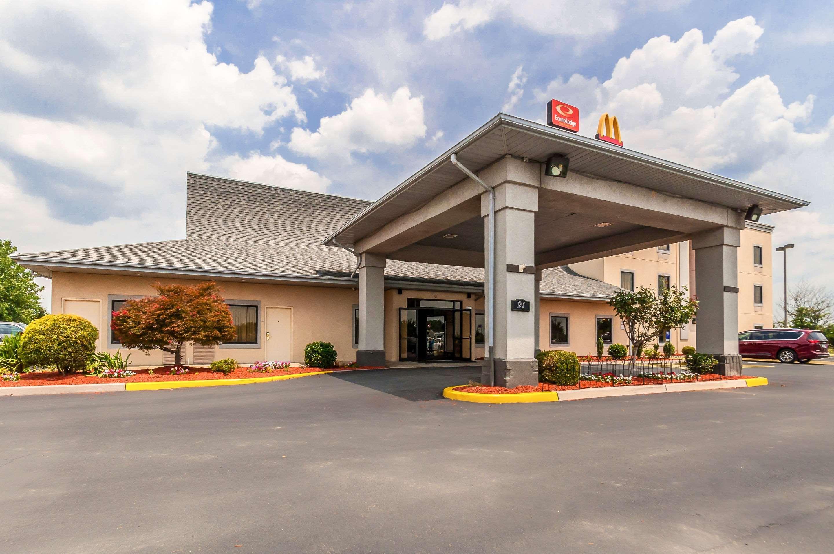 Econo Lodge Inn & Suites Middletown Exterior foto