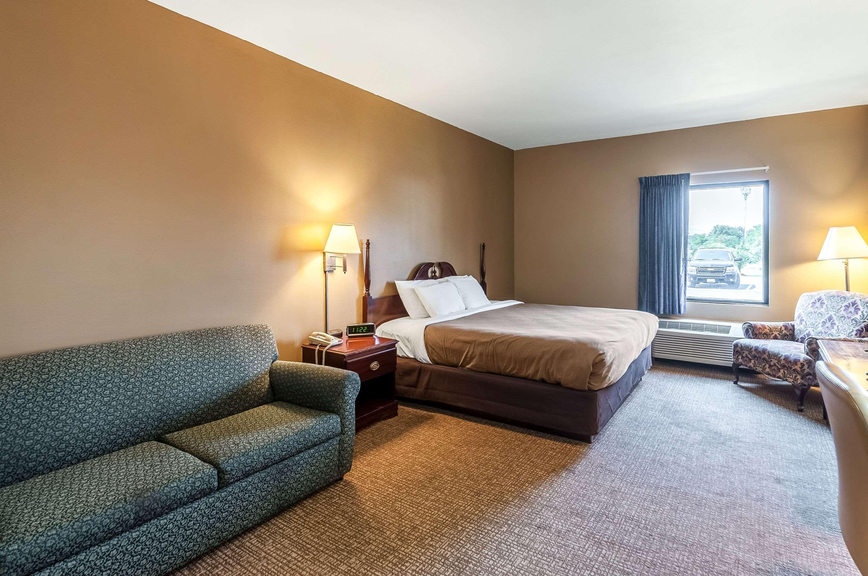 Econo Lodge Inn & Suites Middletown Exterior foto